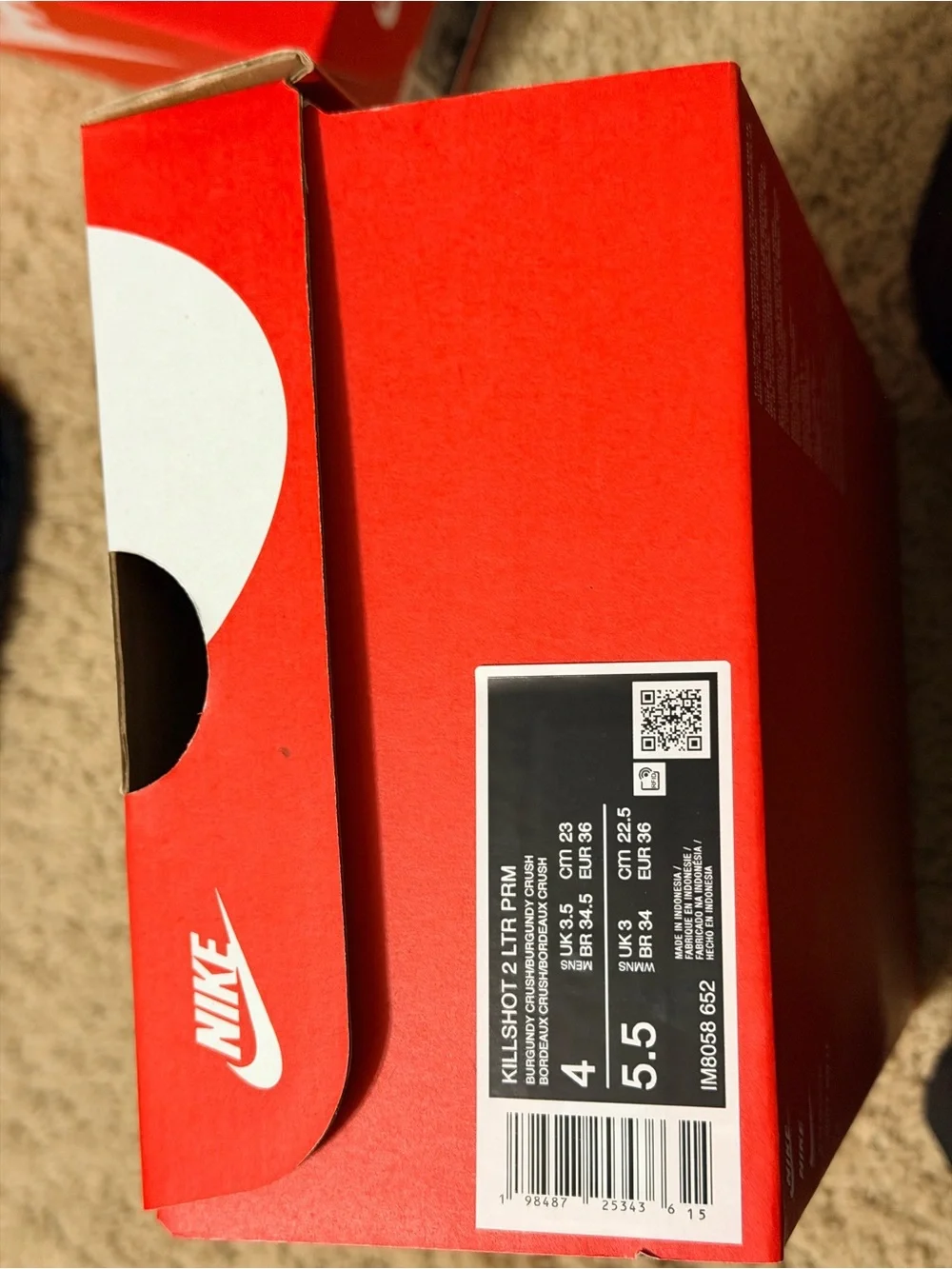 Nike Men’s Low-Top Sneakers in Burgundy with Brown Laces